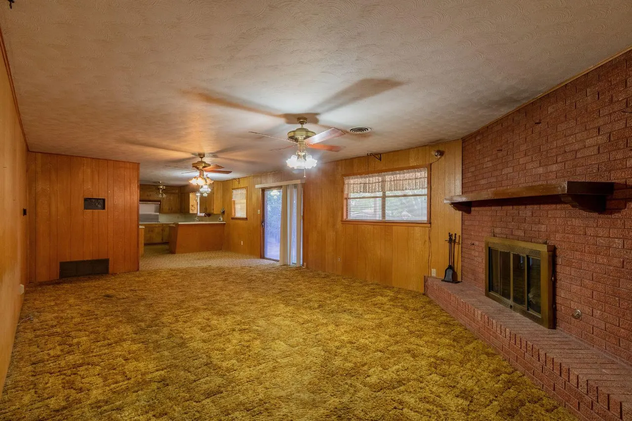 Photo 10 — 2120 65th Place, Lubbock, TX 79412