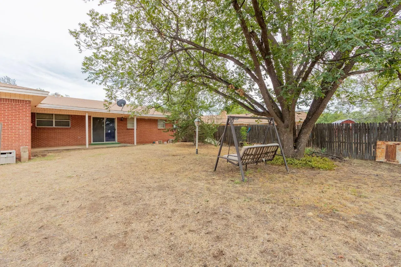 Photo 31 — 2120 65th Place, Lubbock, TX 79412