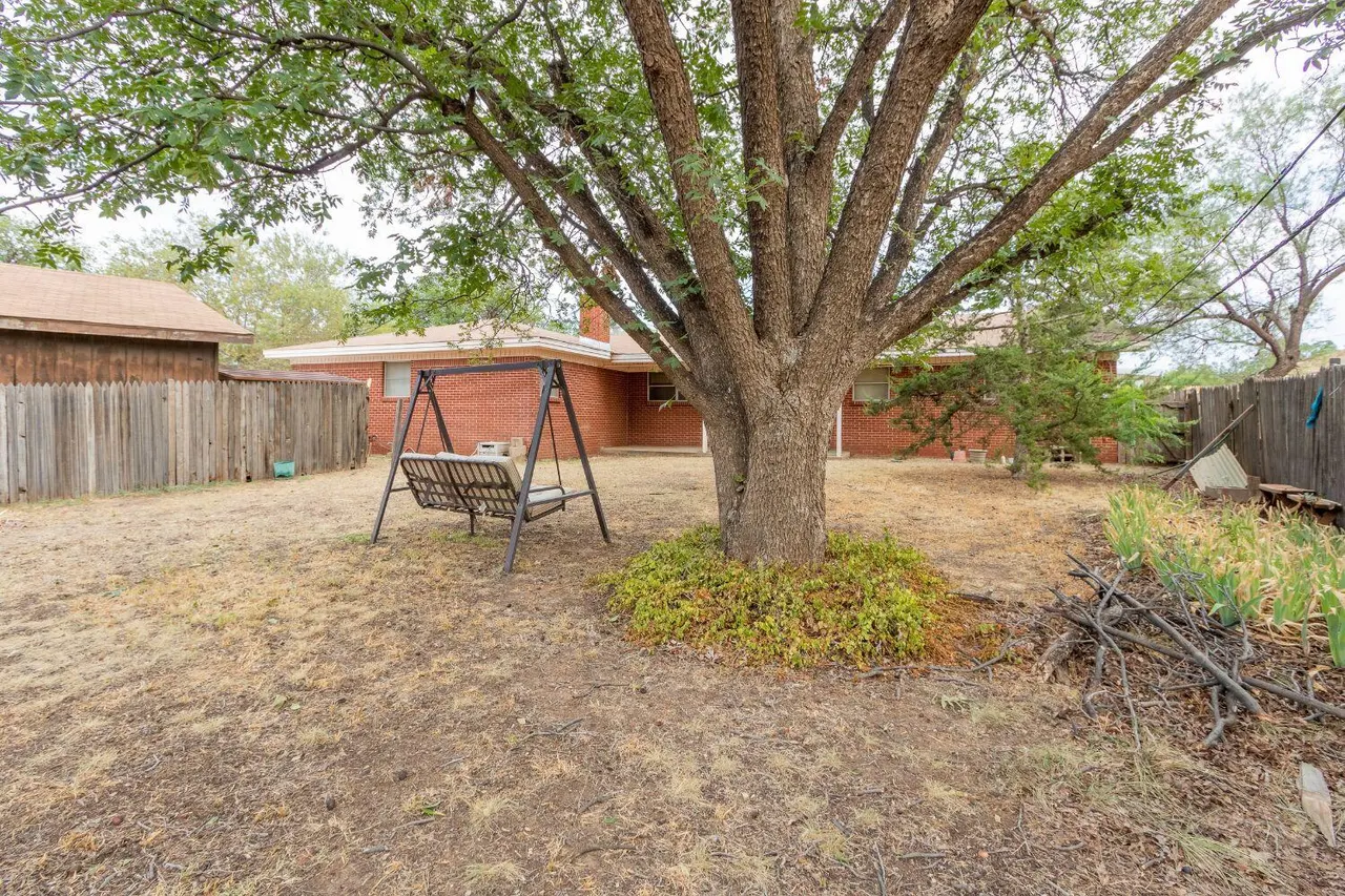 Photo 33 — 2120 65th Place, Lubbock, TX 79412