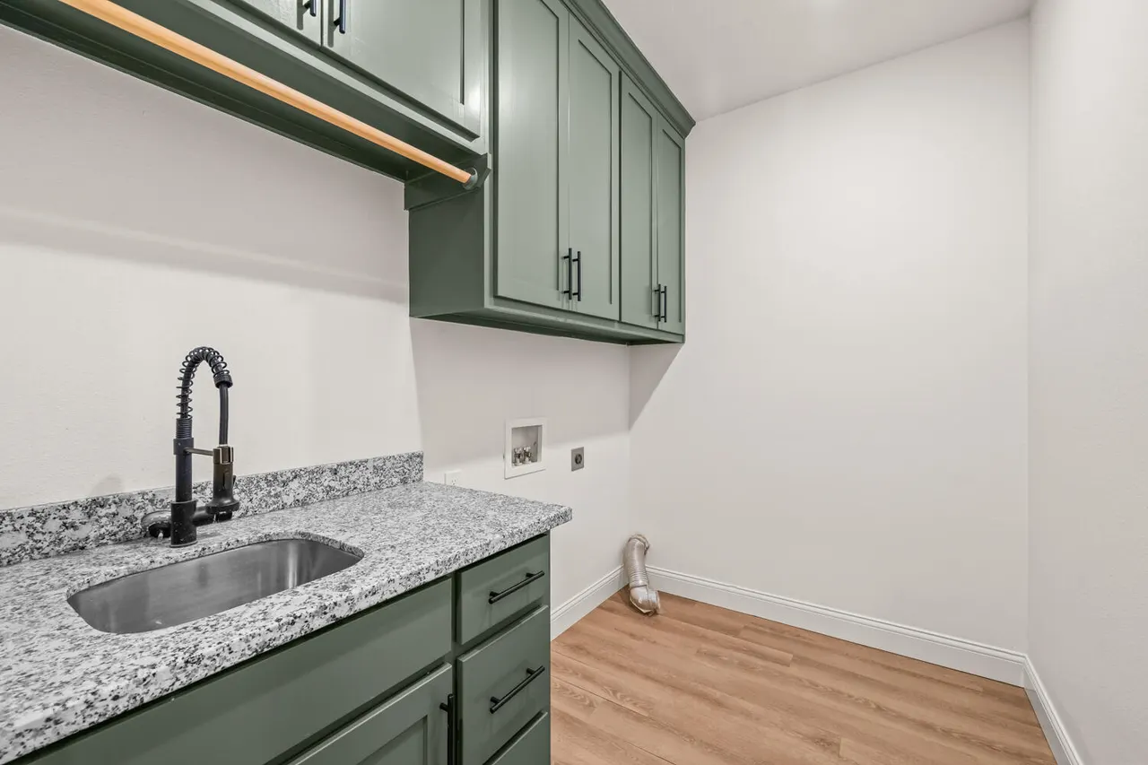 Photo 19 — 1012 N Grover Avenue, Lubbock, TX 79416