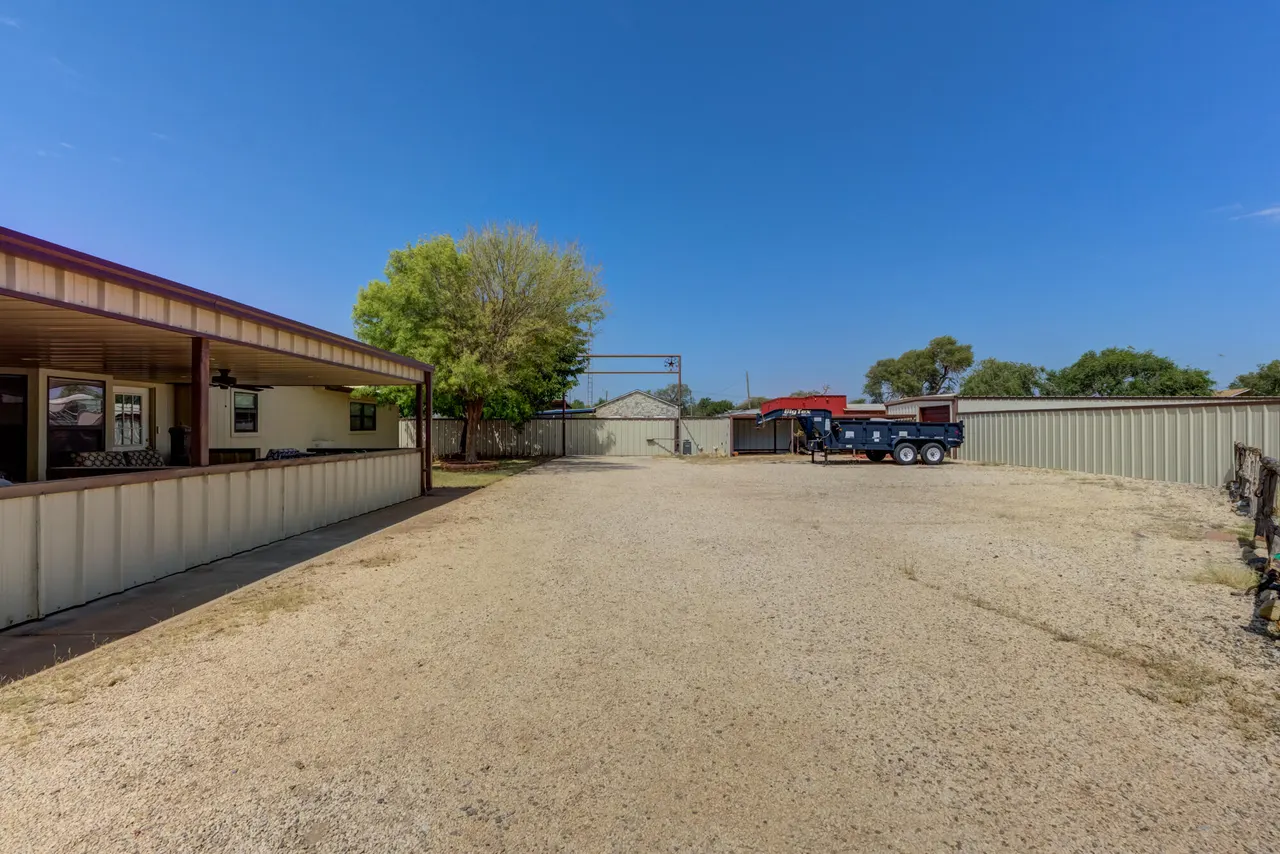 Photo 14 — 104 W 1st Street, Anton, TX 79313