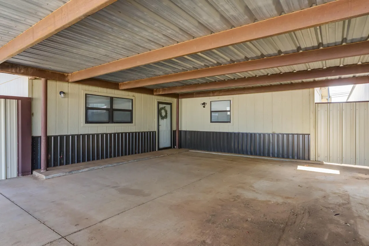 Photo 21 — 104 W 1st Street, Anton, TX 79313