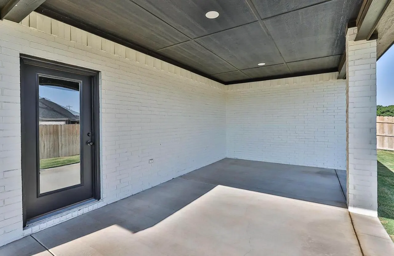 Photo 16 — 5914 Fordham Street, Lubbock, TX 79416
