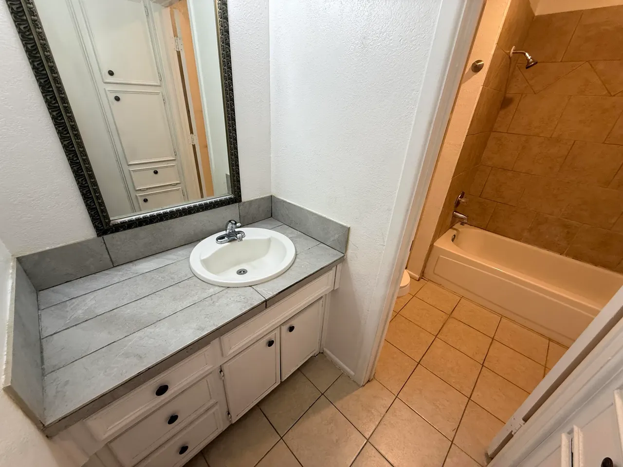 Photo 17 — 1303 80th Street B, Lubbock, TX 79423