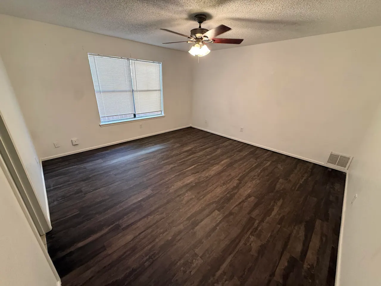 Photo 11 — 1303 80th Street B, Lubbock, TX 79423