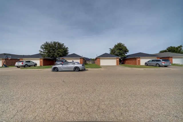 Photo 2 — 5804 96th Street, Lubbock, TX 79424