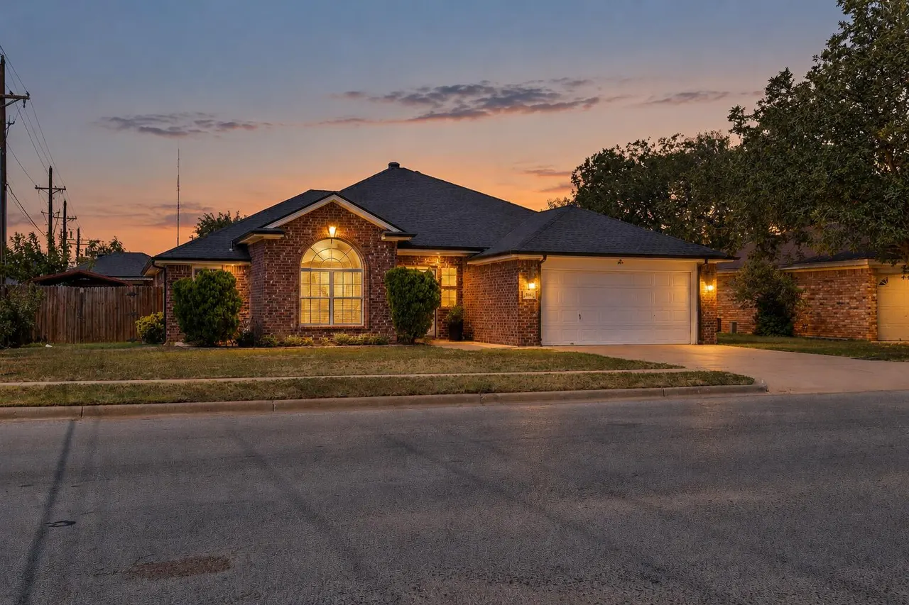 Photo 38 — 2416 92nd Street, Lubbock, TX 79423