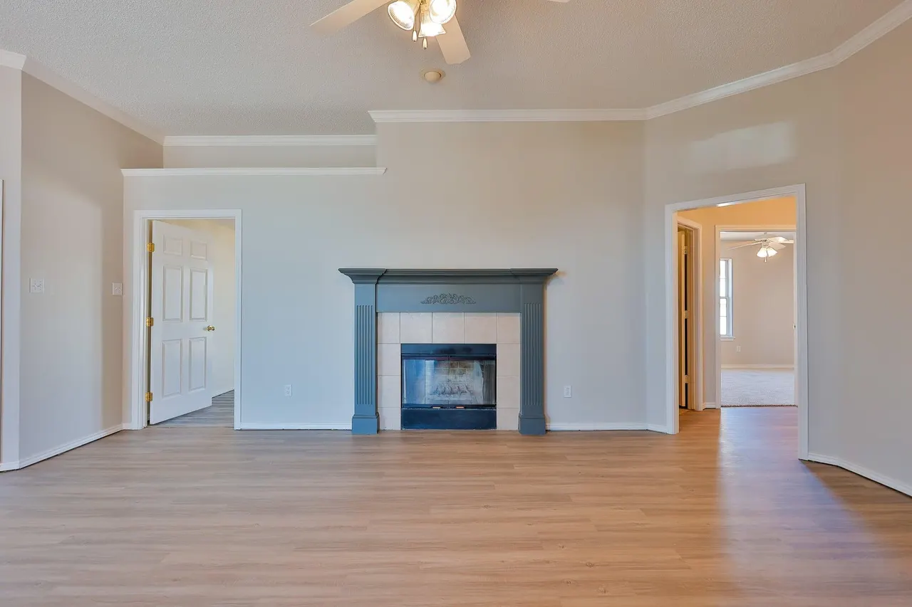 Photo 14 — 2416 92nd Street, Lubbock, TX 79423
