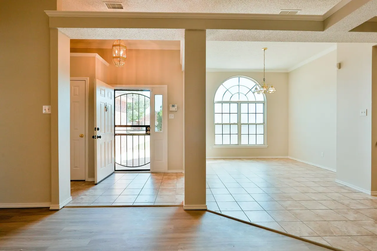 Photo 15 — 2416 92nd Street, Lubbock, TX 79423