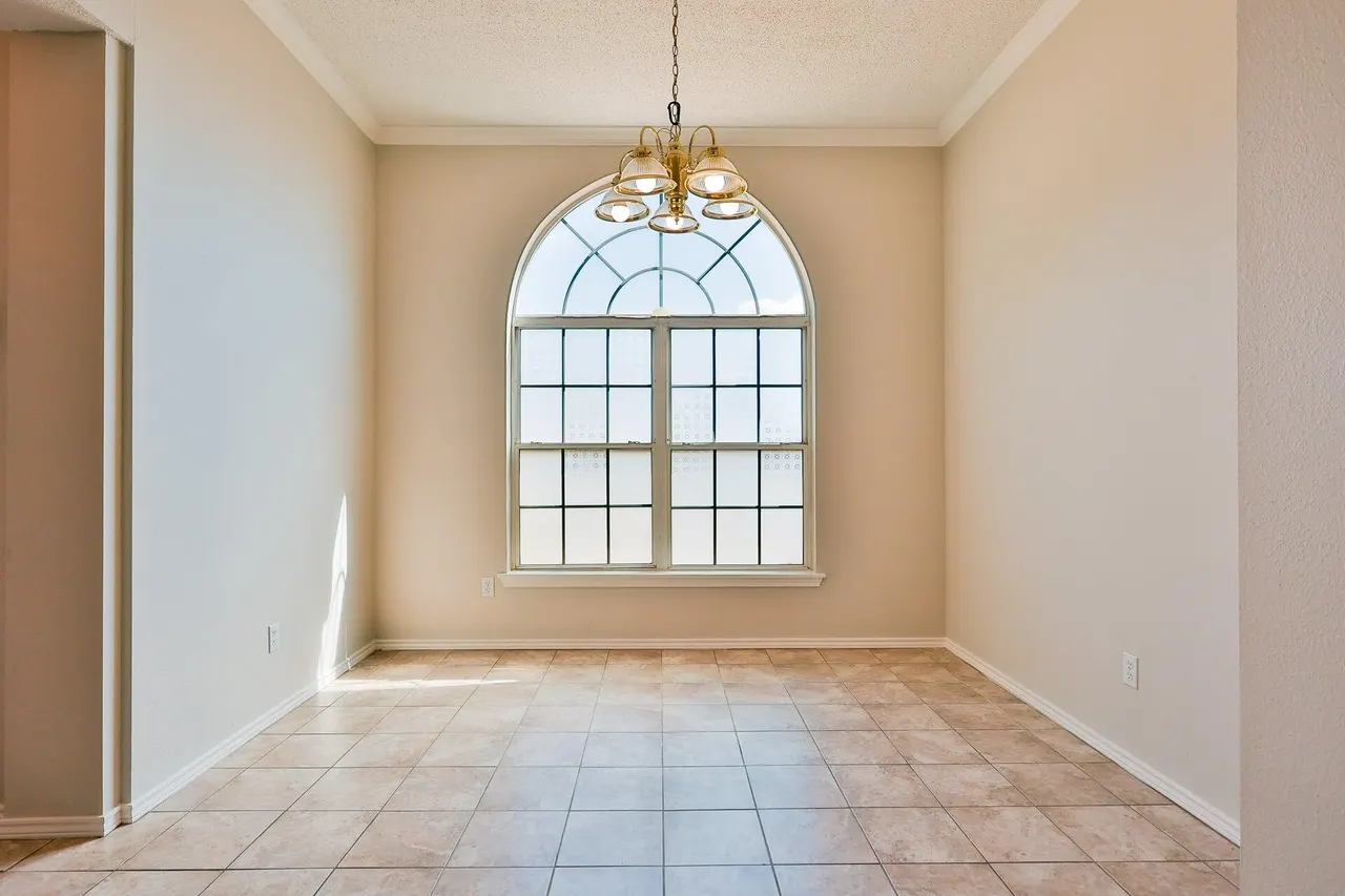 Photo 16 — 2416 92nd Street, Lubbock, TX 79423
