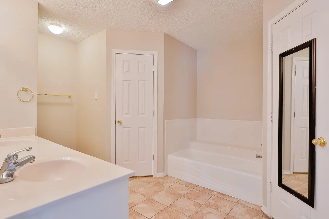Photo 20 — 2416 92nd Street, Lubbock, TX 79423