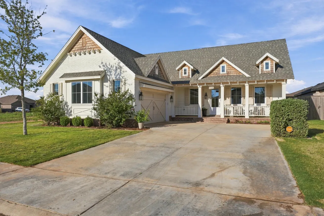 Photo 2 — 1419 Durham Avenue, Wolfforth, TX 79382