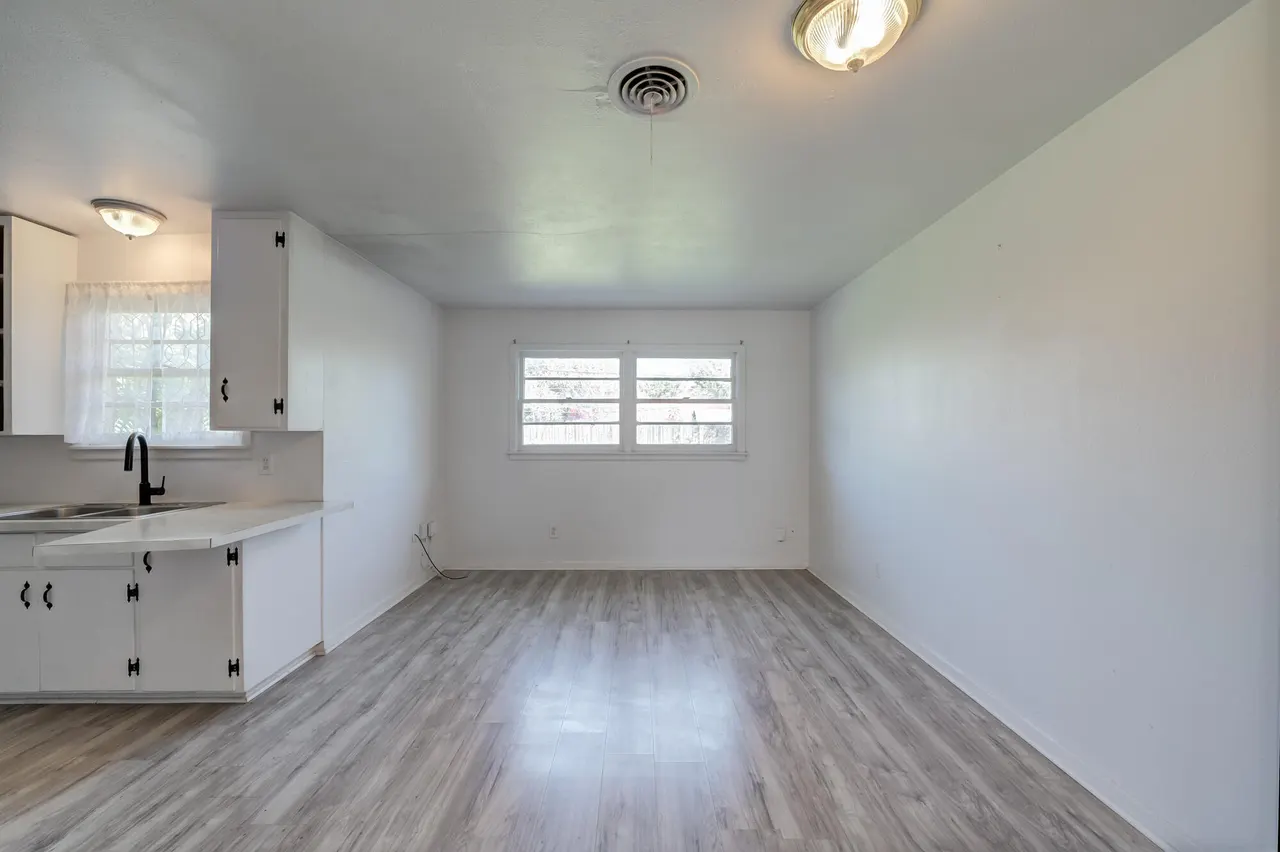 Photo 4 — 5110 46th Street, Lubbock, TX 79414