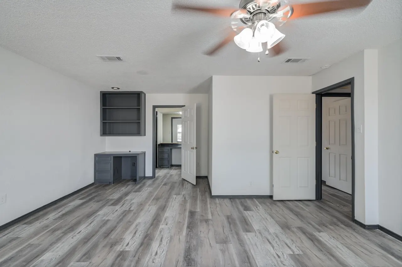 Photo 9 — 312 E 16th Street, Wolfforth, TX 79382