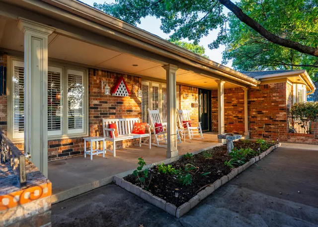 Photo 2 — 6603 Peoria Avenue, Lubbock, TX 79413