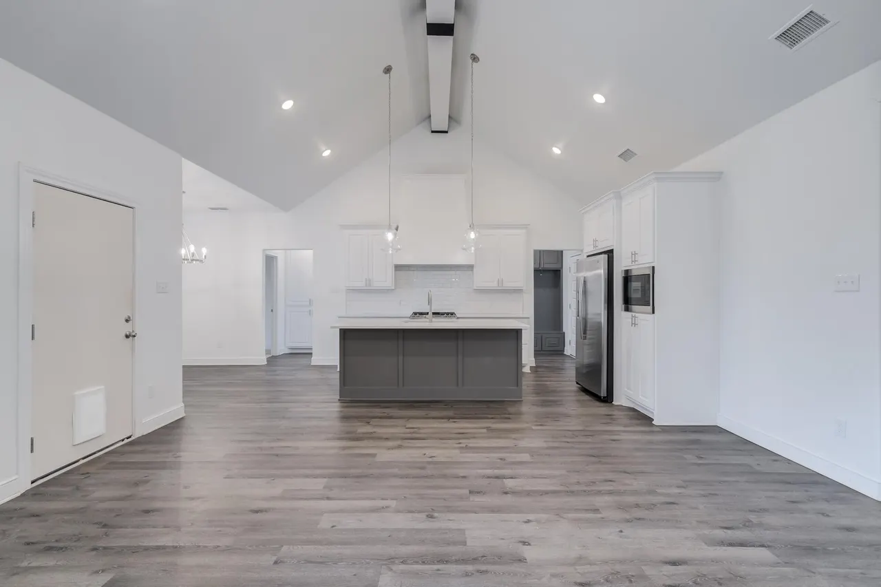 Photo 11 — 5615 119th Street, Lubbock, TX 79424