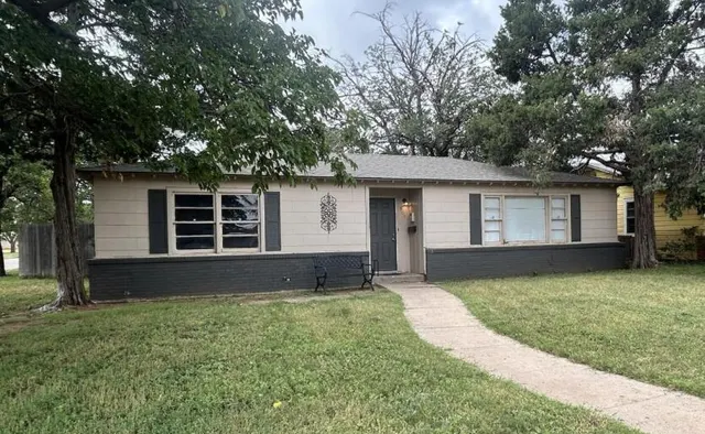 Front exterior — 4301 32nd Street, Lubbock, TX 79410