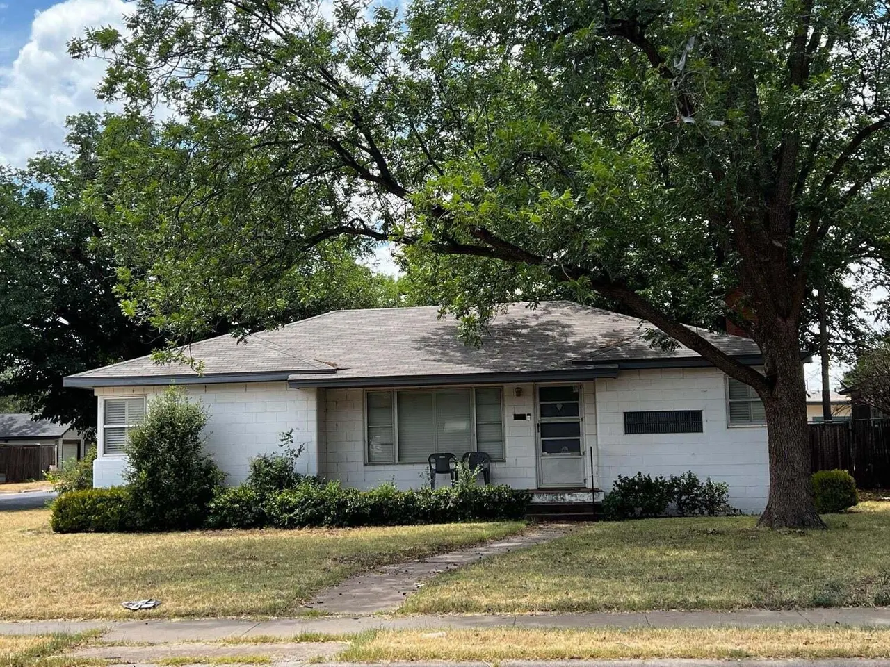 Front exterior — 3501 29th Street, Lubbock, TX 79410