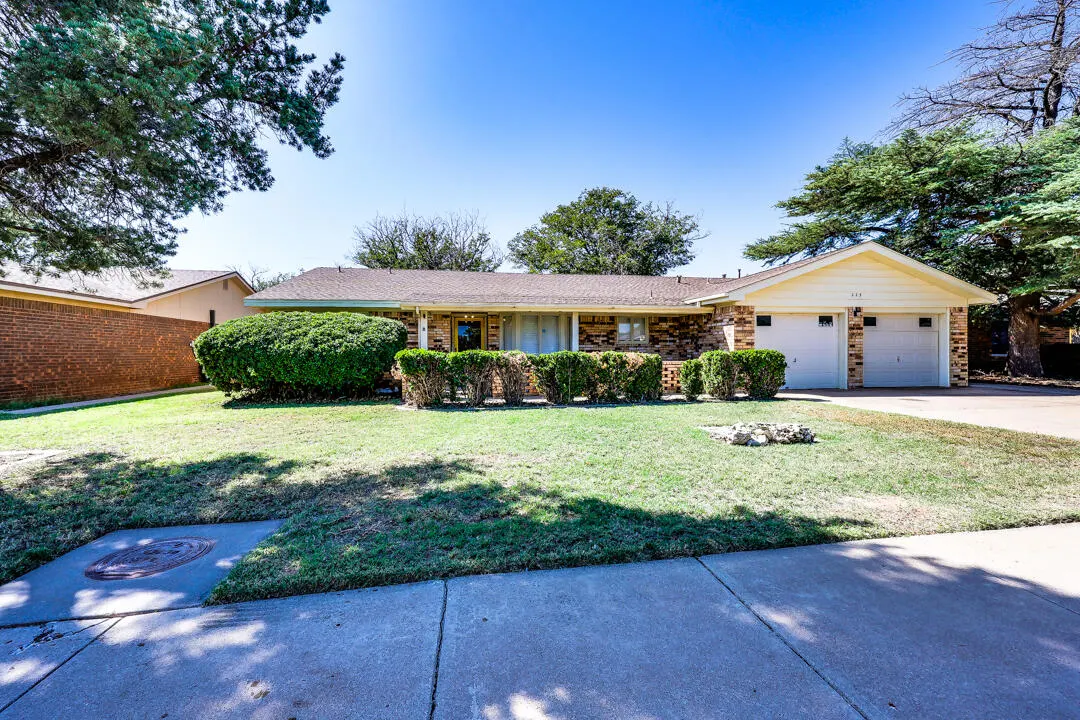 Photo 2 — 225 N Terry Drive, Slaton, TX 79364