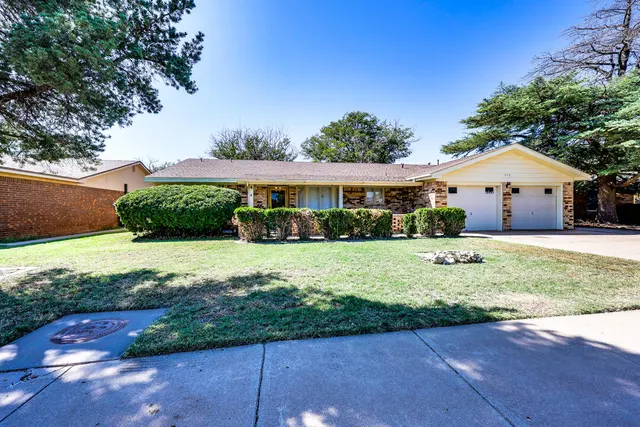 Photo 2 — 225 N Terry Drive, Slaton, TX 79364