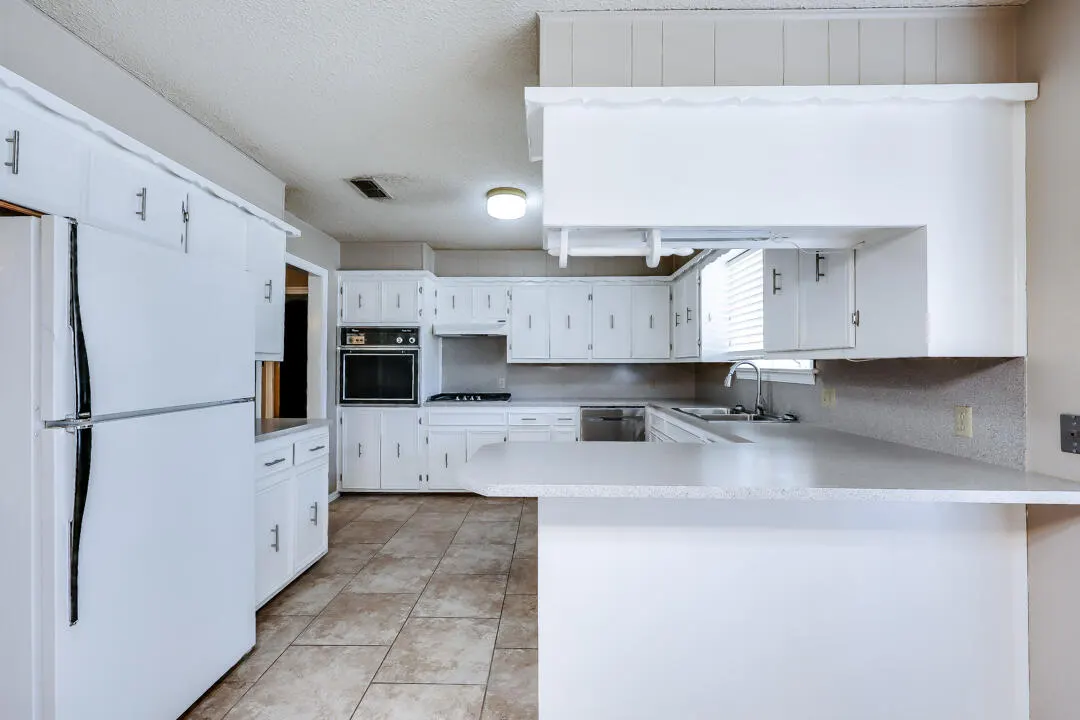 Photo 7 — 225 N Terry Drive, Slaton, TX 79364