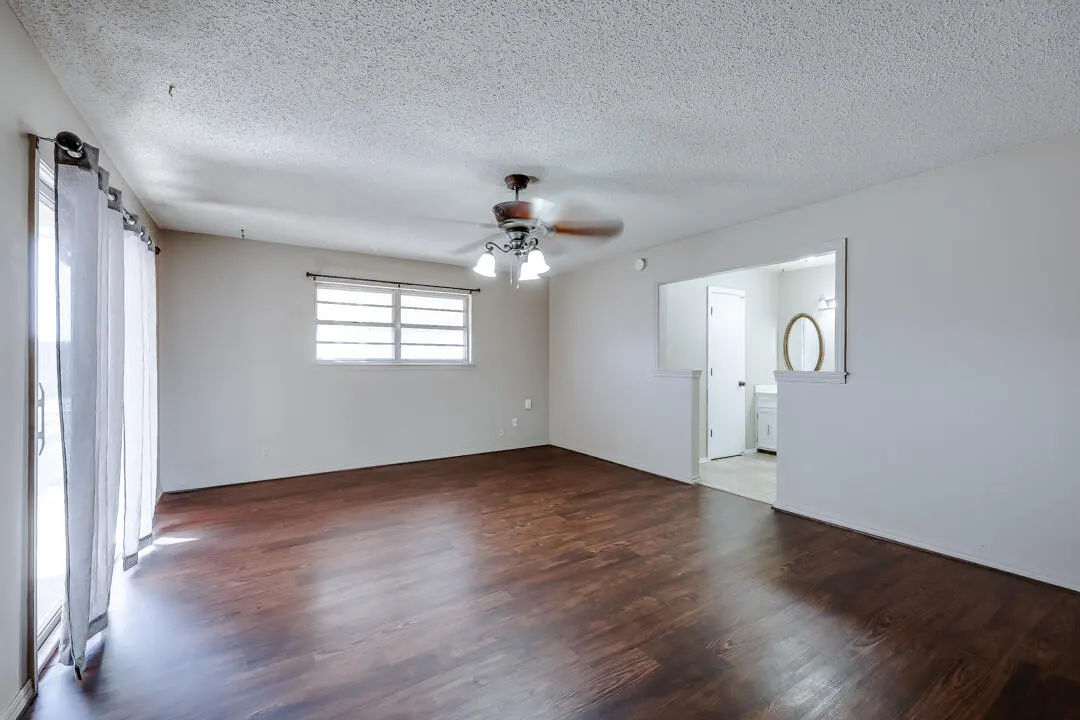 Photo 9 — 225 N Terry Drive, Slaton, TX 79364
