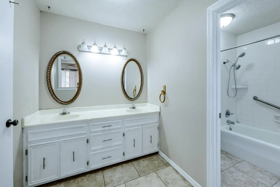 Photo 10 — 225 N Terry Drive, Slaton, TX 79364