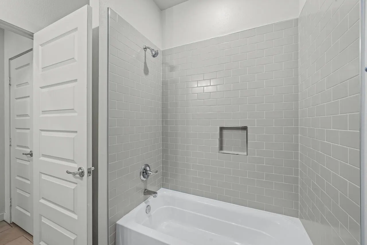 Photo 5 — 1143 N 7th Street, Wolfforth, TX 79382