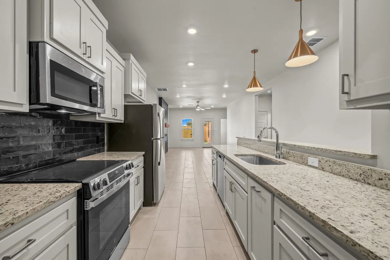 Photo 10 — 1143 N 7th Street, Wolfforth, TX 79382