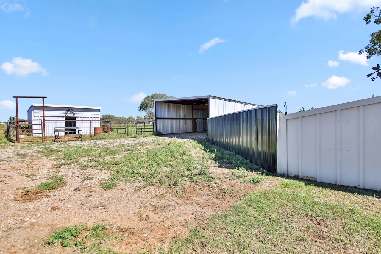 Photo 39 — 2620 County Rd 7670, Lubbock, TX 79423