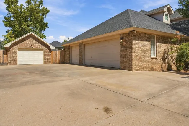 Photo 5 — 8302 CR 6915, Lubbock, TX 79407