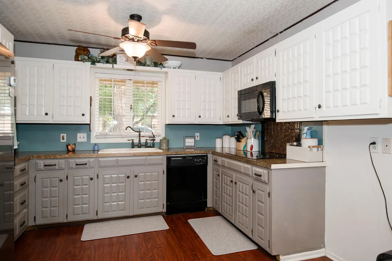 Photo 13 — 2319 79th Street, Lubbock, TX 79423