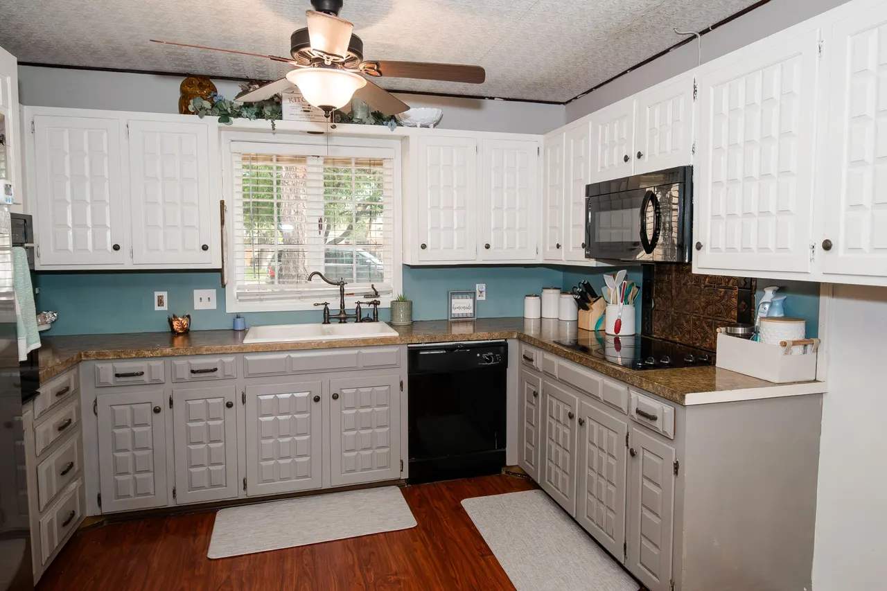 Photo 15 — 2319 79th Street, Lubbock, TX 79423