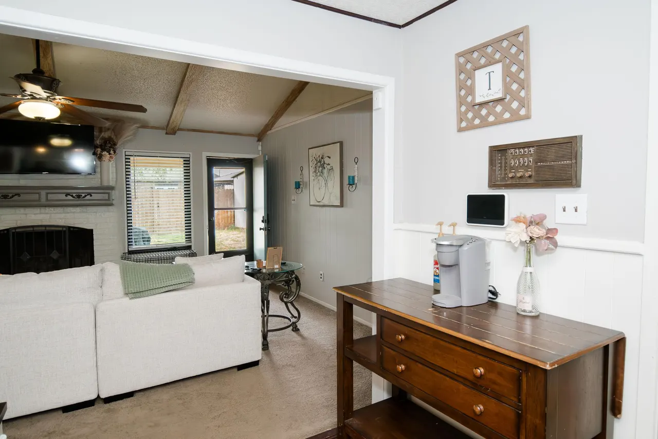 Photo 16 — 2319 79th Street, Lubbock, TX 79423