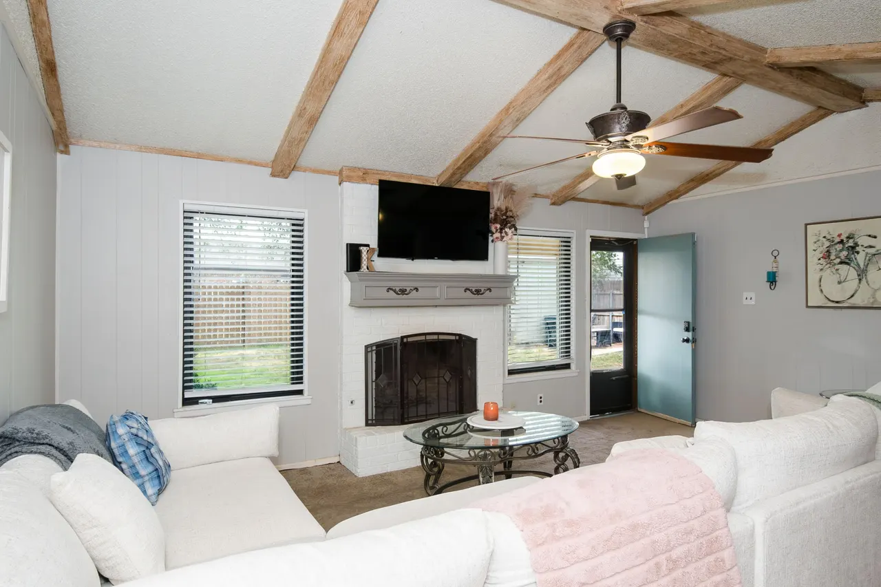 Photo 10 — 2319 79th Street, Lubbock, TX 79423