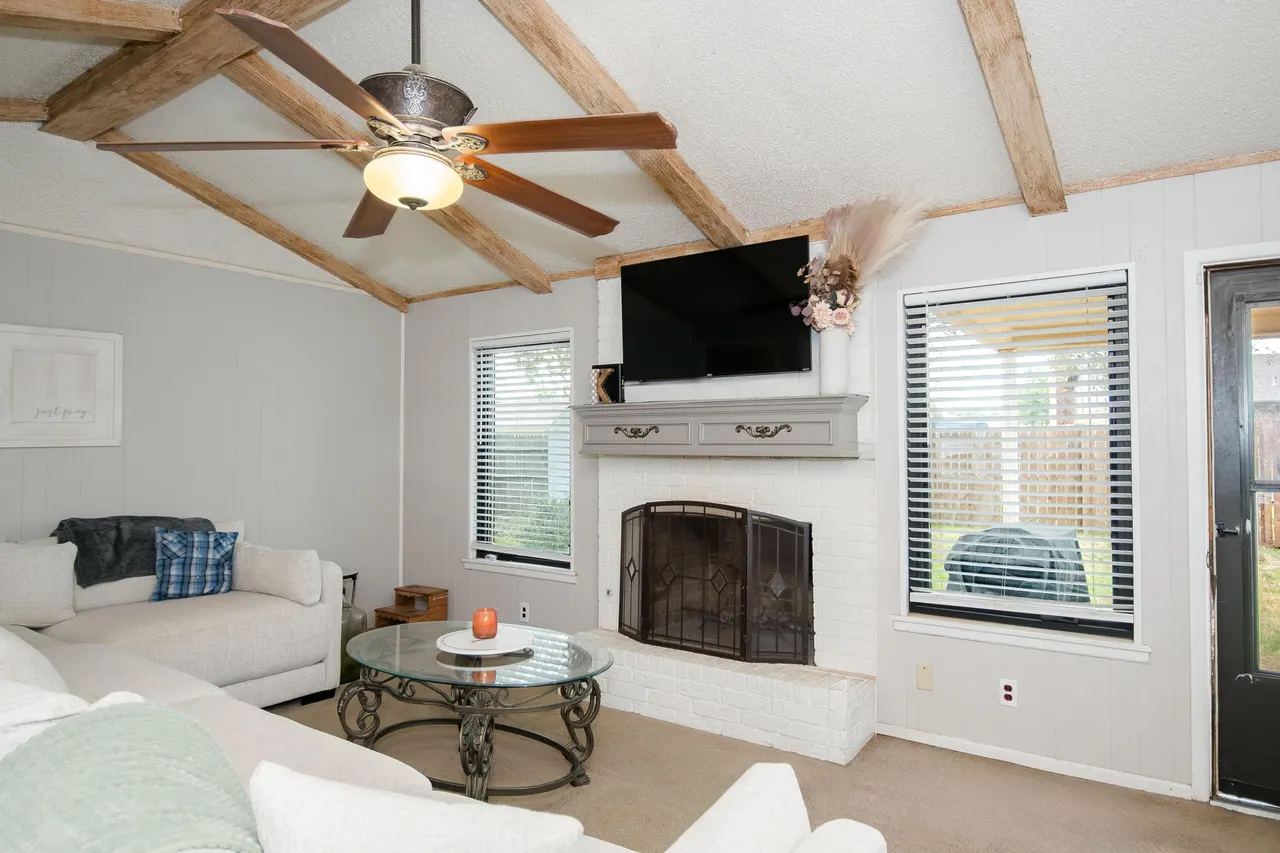 Photo 11 — 2319 79th Street, Lubbock, TX 79423