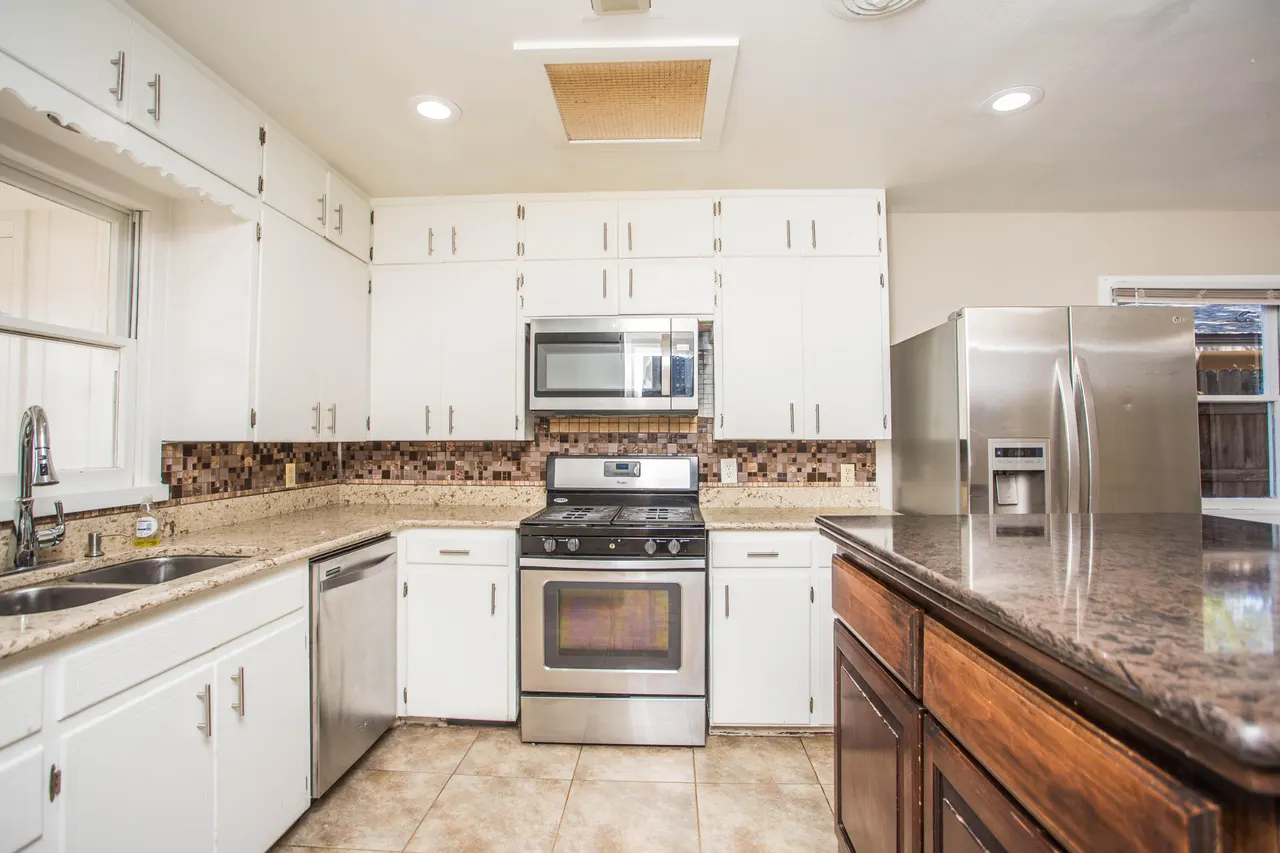 Photo 24 — 3603 54th Street, Lubbock, TX 79413