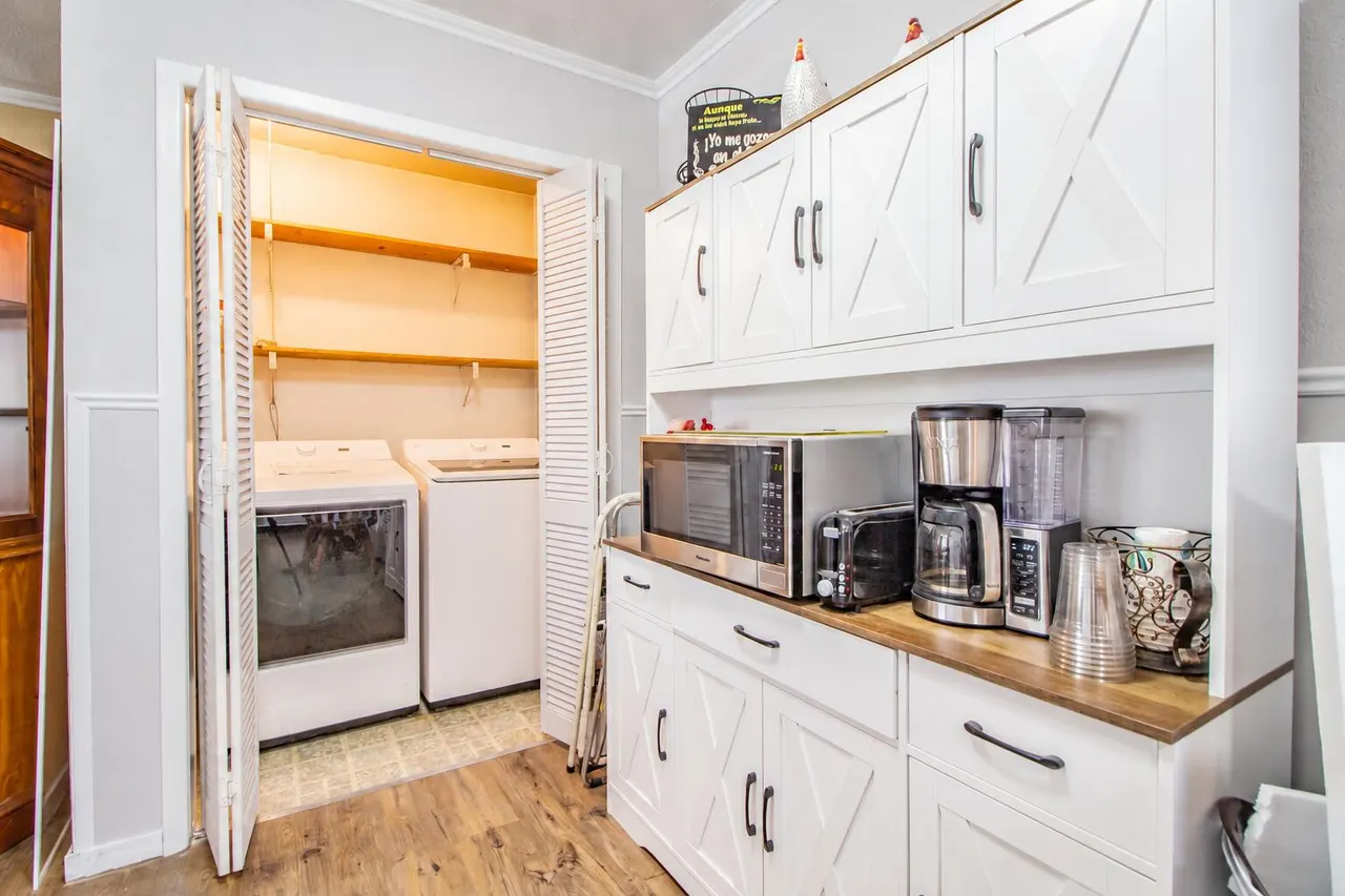 Photo 11 — 407 E Lanny Avenue, Brownfield, TX 79316