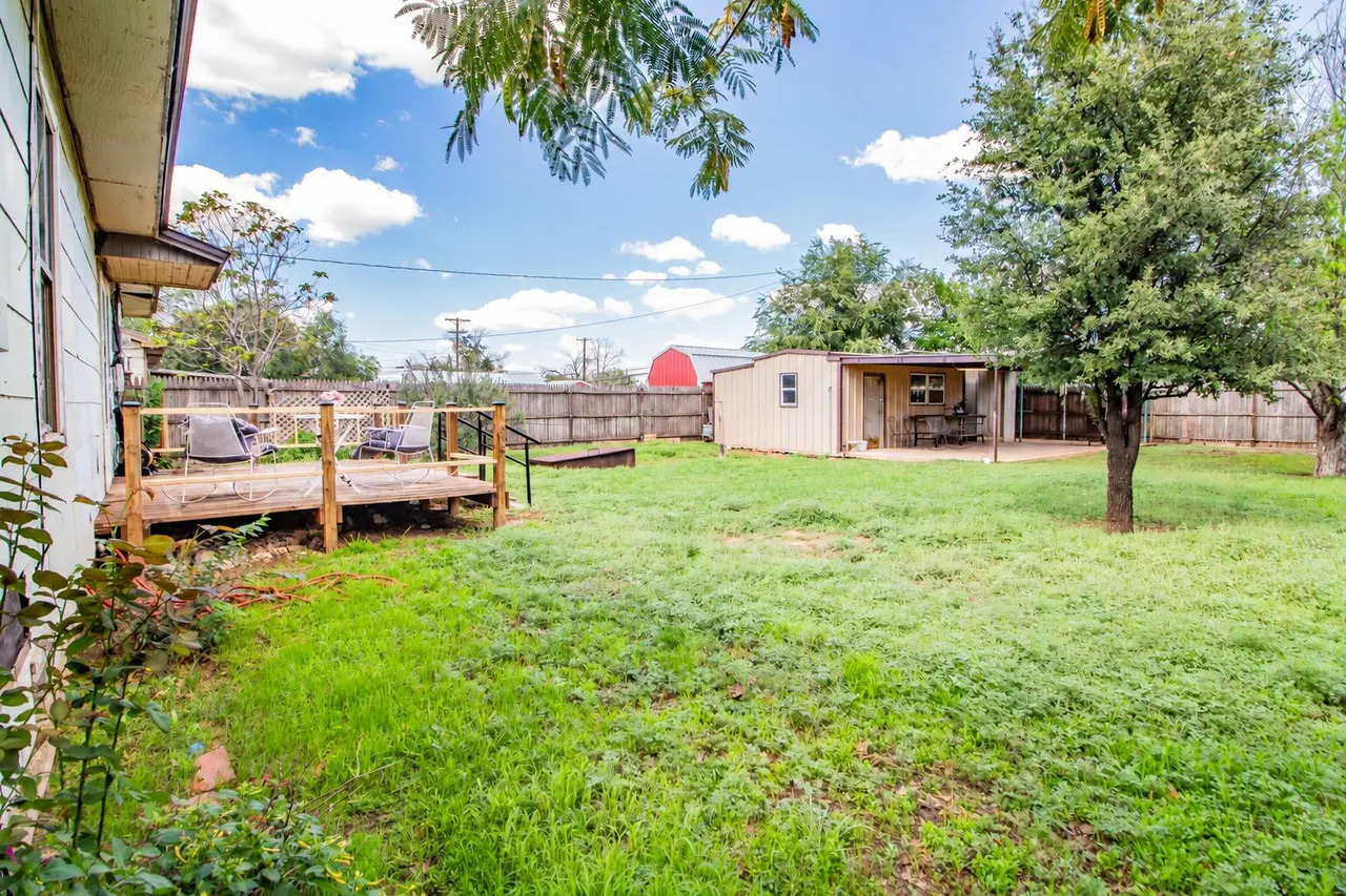 Photo 17 — 407 E Lanny Avenue, Brownfield, TX 79316