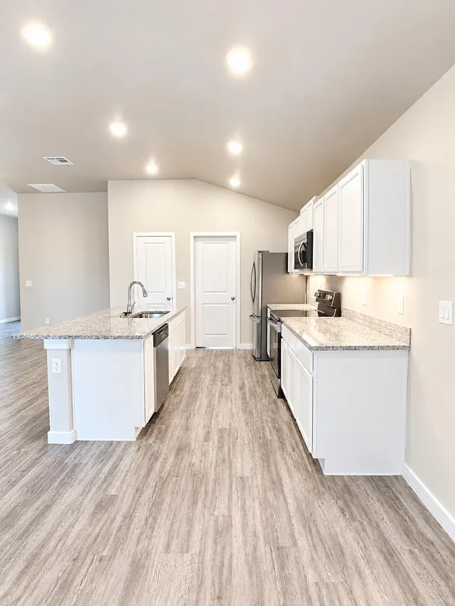 Photo 8 — 3202 Viola Avenue, Lubbock, TX 79407