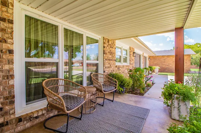 Photo 4 — 1308 E Harris Street, Brownfield, TX 79316