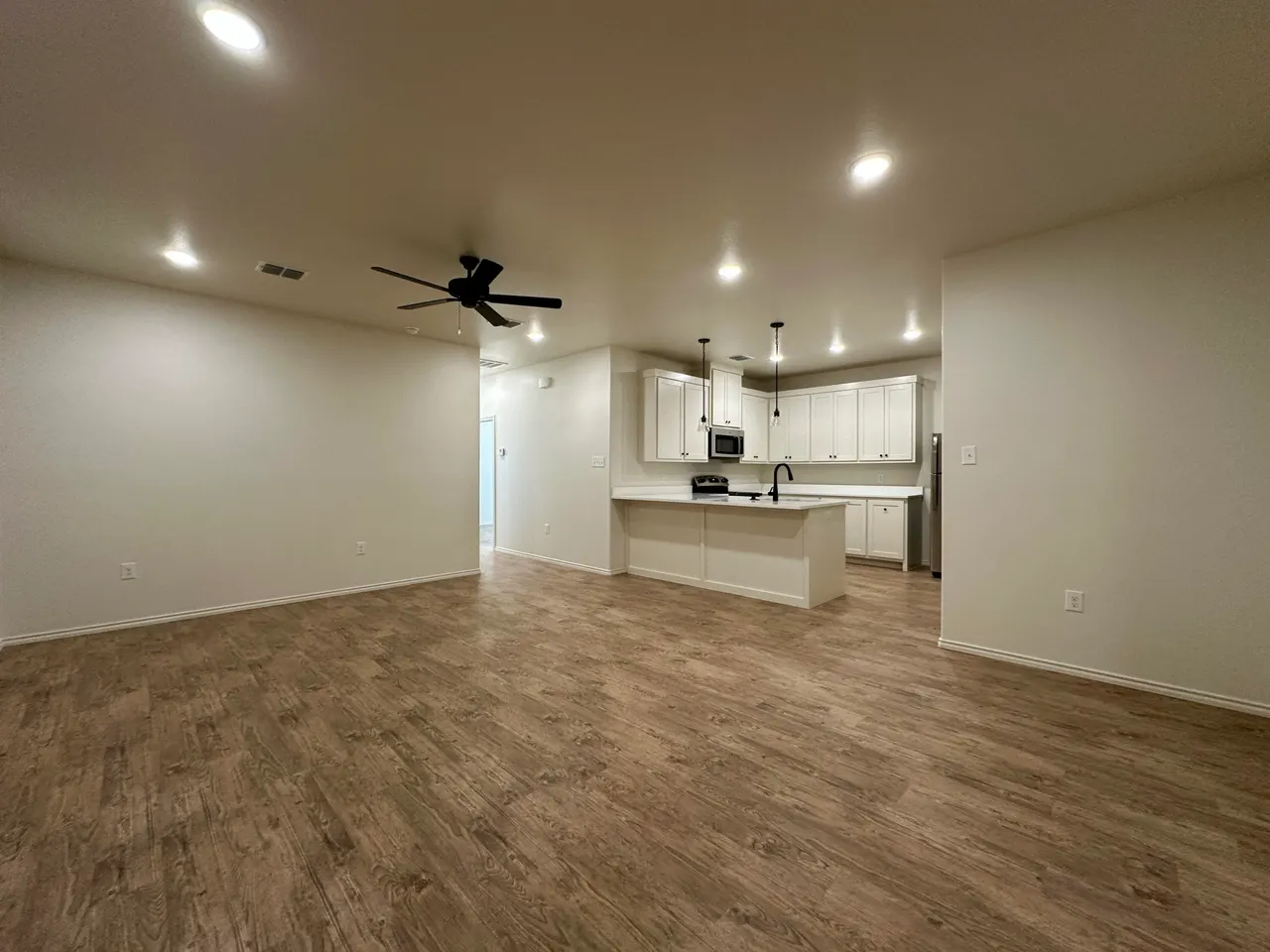 Photo 2 — 7025 40th Street, Lubbock, TX 79407