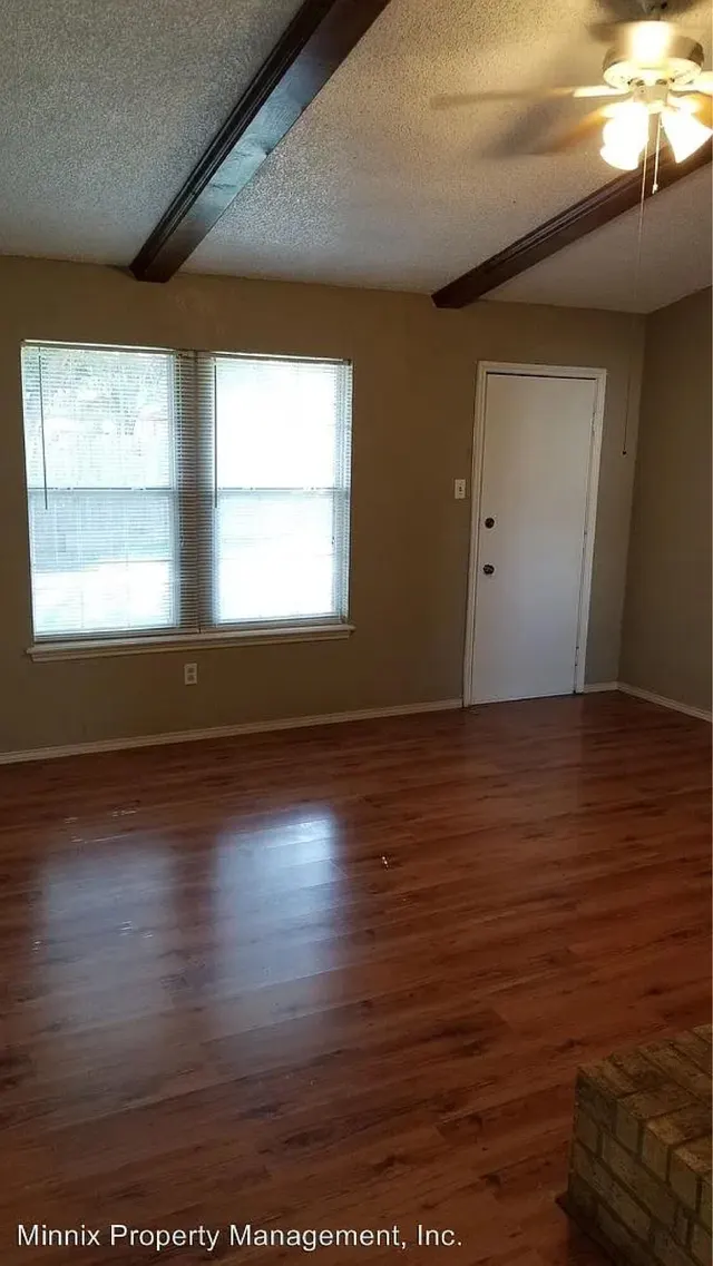 Photo 6 — 7701 Vernon Avenue, Lubbock, TX 79423