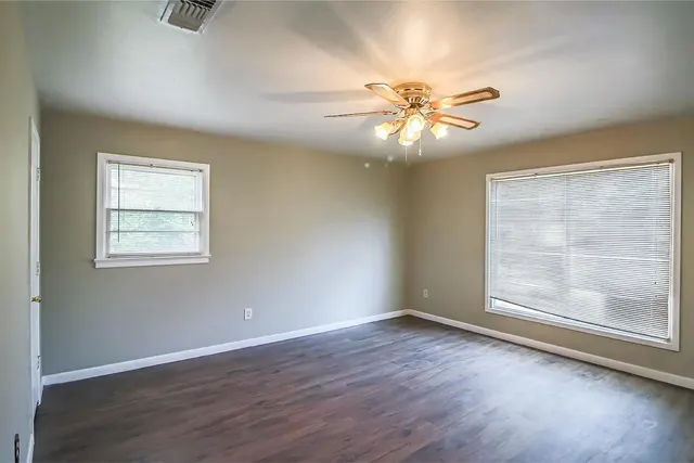 Photo 2 — 4831 52nd Street, Lubbock, TX 79414