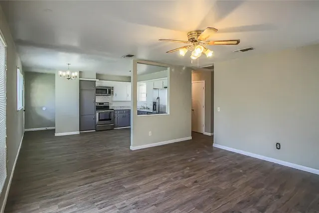 Photo 3 — 4831 52nd Street, Lubbock, TX 79414