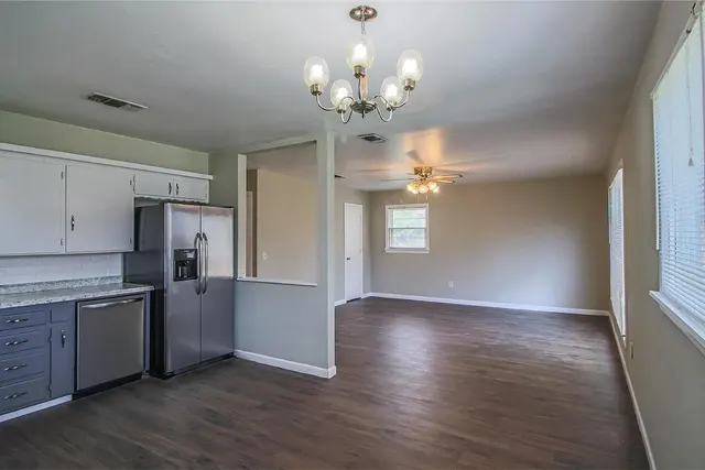 Photo 4 — 4831 52nd Street, Lubbock, TX 79414