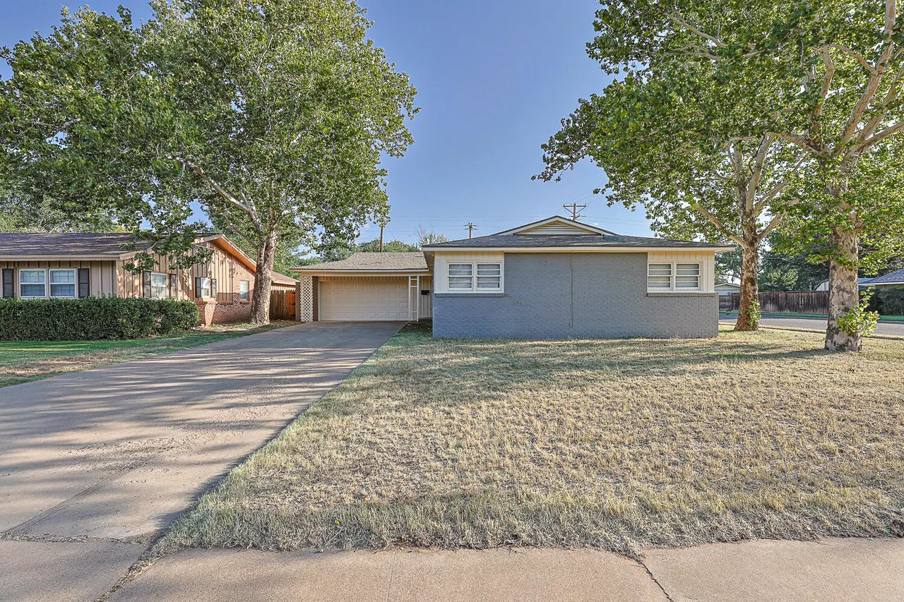 Photo 3 — 4202 53rd Street, Lubbock, TX 79413