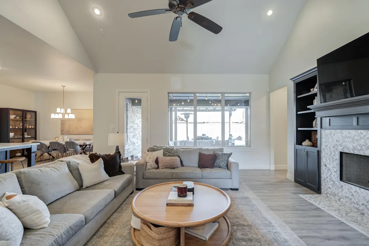 Photo 32 — 622 N 10th Street, Wolfforth, TX 79382