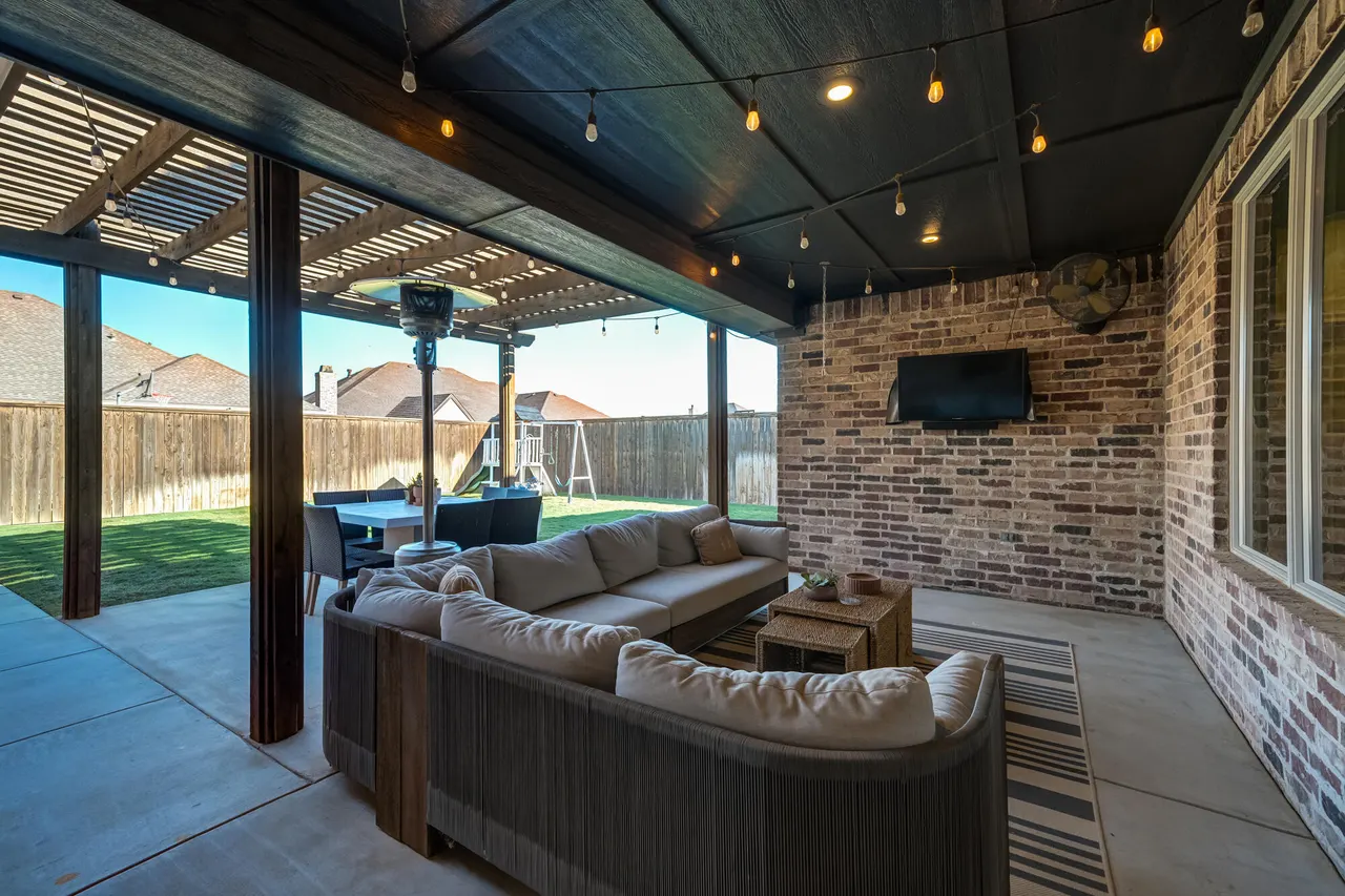 Photo 48 — 622 N 10th Street, Wolfforth, TX 79382