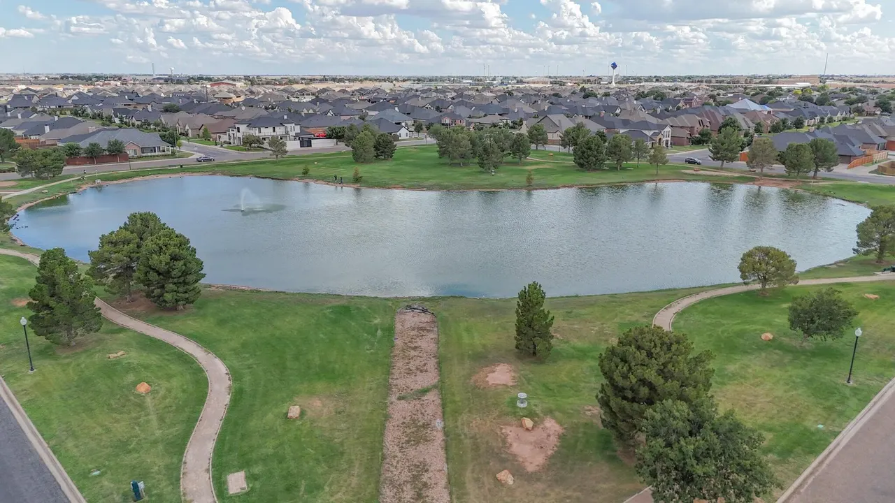 Photo 57 — 622 N 10th Street, Wolfforth, TX 79382